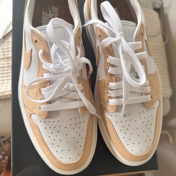 NIKE WMNS AIR JORDAN 1 ELEVATE LOW PRE-LOVED SIZE 8.5 - Picture 3 of 10